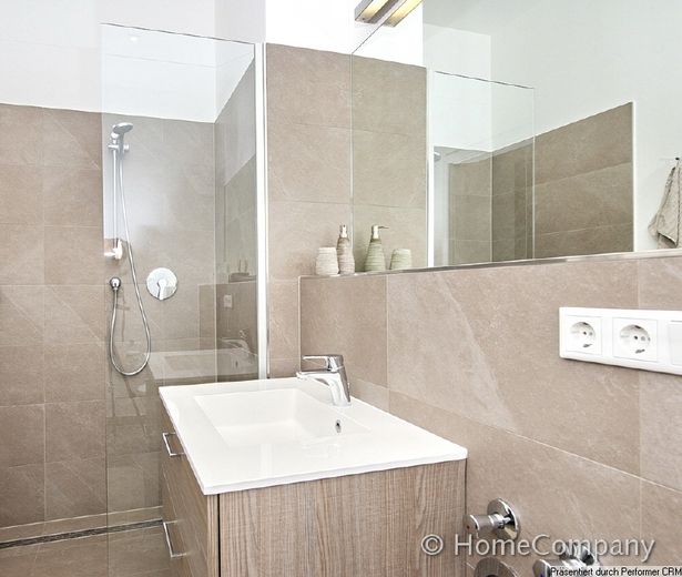 A pure feel-good atmosphere! Business apartment with all modern comforts, in the centre of Ratingen – aeab988892350e34201b3265a6ab6c6ed121295d.jpg