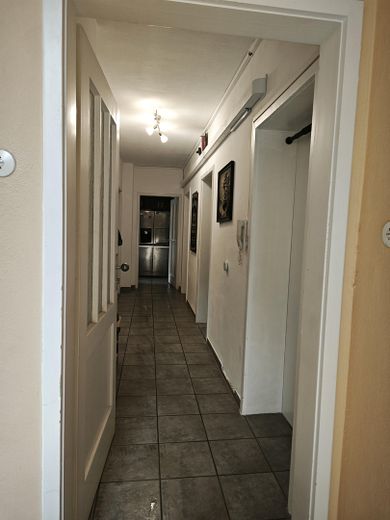 Zentrum Neu-Ulm: Klimatisierte 3-Zimmer-Wohnung mit 2 Balkonen (74 m²) Provisionsfrei! – Flur