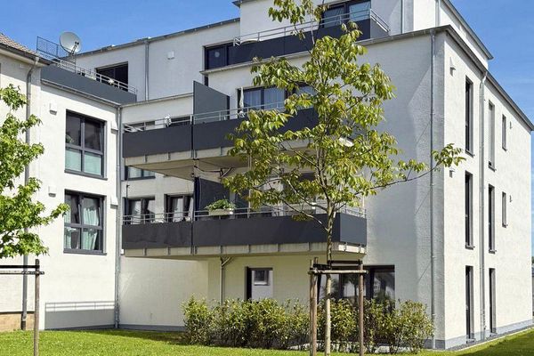 Modern wohnen oder clever investieren – freie Eigentumswohnung in 52146 ; BJ 2025 ; Bezugsfrei
