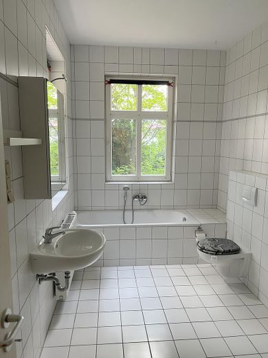 Charmante 2-Zi-Wohnung mit 2 Balkonen und Gartenzugang in Meiningen – फोटो 7