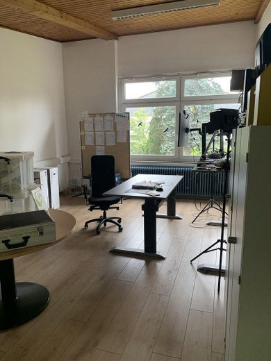 Chefbüro bzw. Besprechungsraum