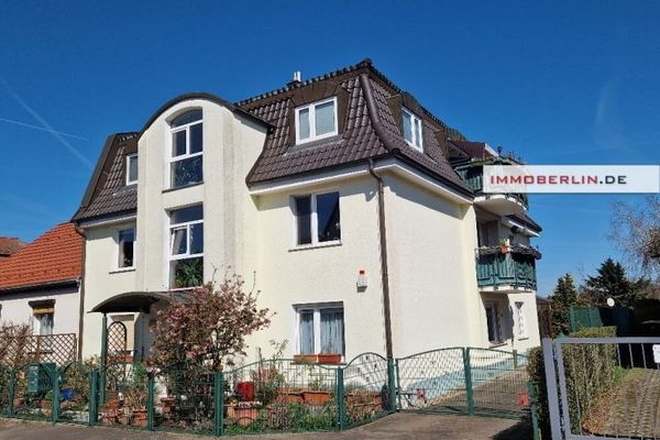 IMMOBERLIN.DE - Top-Investment: Großzügige Wohnung mit Balkon in Ruhelage