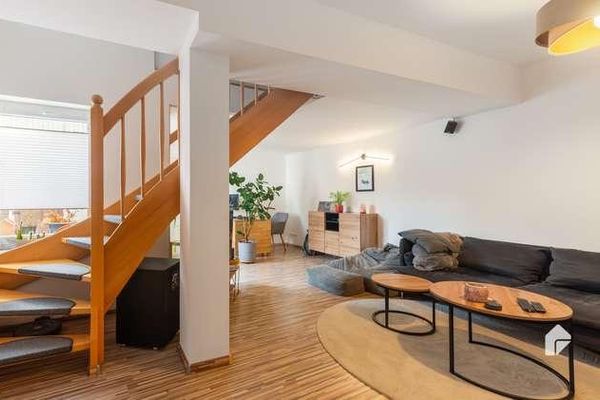Ampio appartamento maisonette incl. cucina componibile con terrazza/giardino e balcone nel centro di Bad Belzig