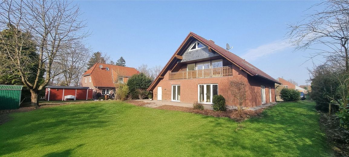 Rückseite mit Garten