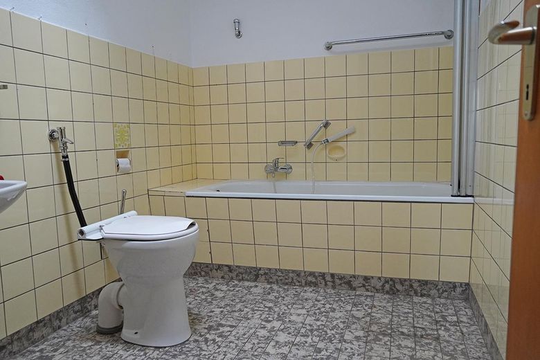 Wohnung 1, Bad