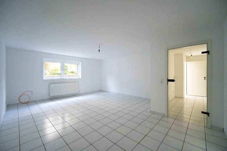 Modernisiertes Zweifamilienhaus mit Einliegerwohnung, neuer Gasheizung & PV Anlage – Foto 10