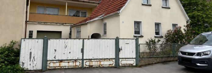 Einfamilienhaus mit Anbau und Garage in Maßbach-Poppenlauer