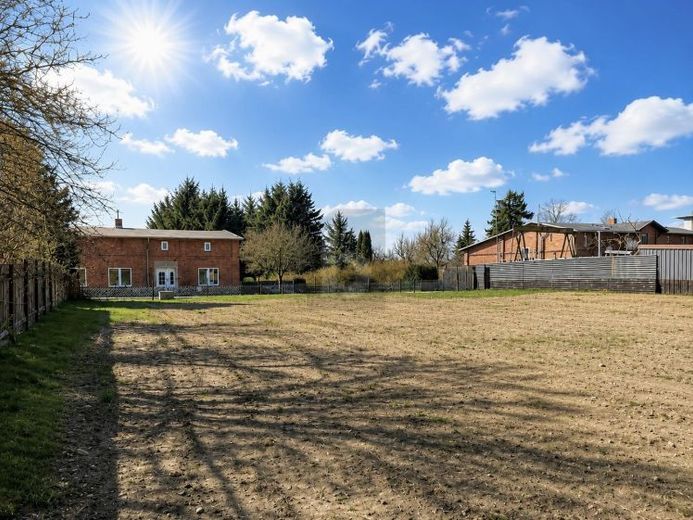 LEBEN AM DORFTEICH - RUHIG, NATURNAH, BESONDERS – Foto 1