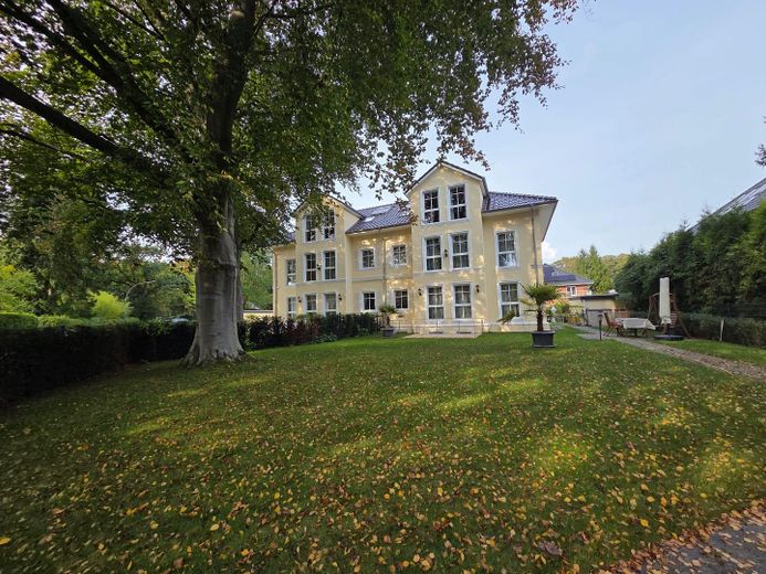 A+ Neubau Stadtvilla im Verbund in Elbnähe – Foto 4