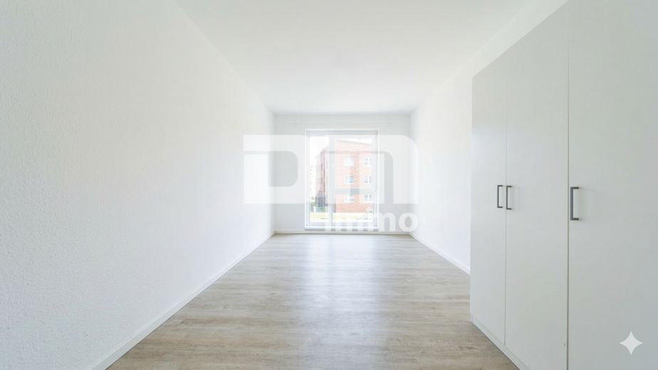 Moderne 4 Zimmer HP / EG Wohnung mit 2 Bädern und großer Terrasse direkt an der Uni – Zimmer 1