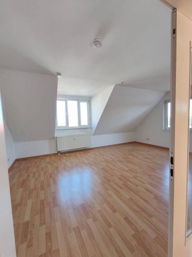 Schöne 3-Raumwohung in gepflegter Anlage – Wohnzimmer