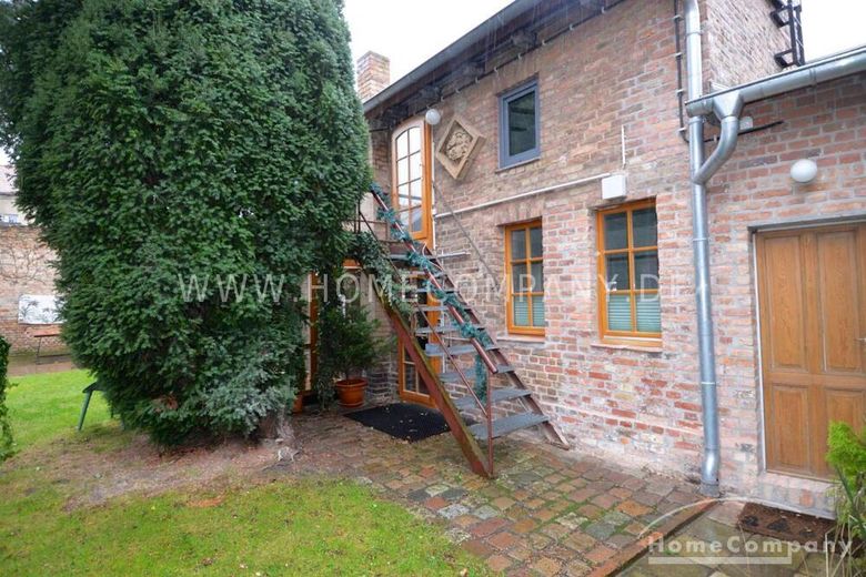 Sehr schöne Remise in Potsdam Babelsberg – 7c1068d4ff3cffa032b9512a5827bd5958aecb8d.jpg