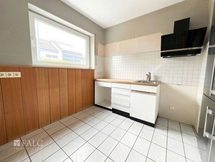 Familienglück im Grünen: Reihenendhaus mit Garten, Garage und viel Platz in Remscheid-Lüttringhausen – Küche