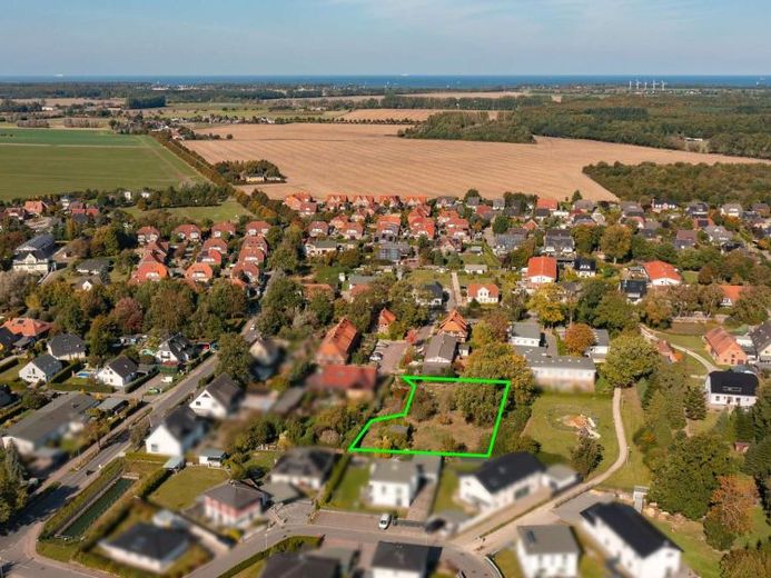 Commission-free: XXL plot with a great garden in the Rostock commuter belt without developer – Foto 1