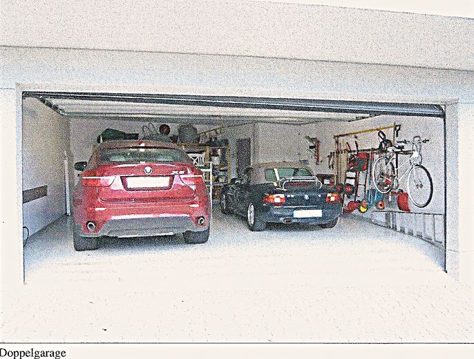 Doppelgarage Zugang zu Haus