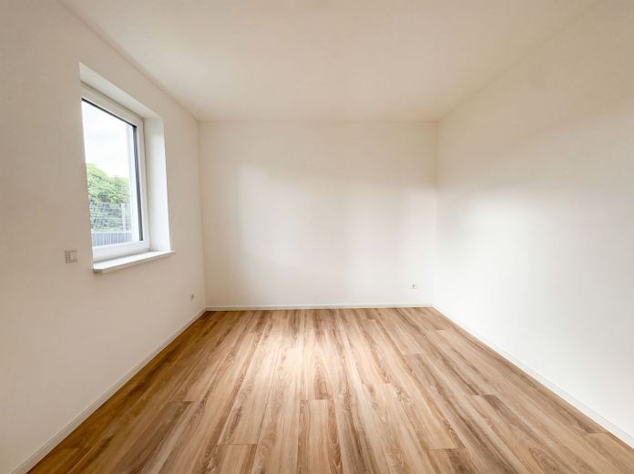 First occupancy! New, bright, barrier-free 3-room ground-floor apartment with garden in a central location in Jockgrim – Schlafzimmer 2 oder  Büro