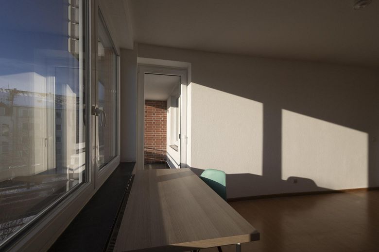 19qm Zimmer + Balkon (7,2 qm)
