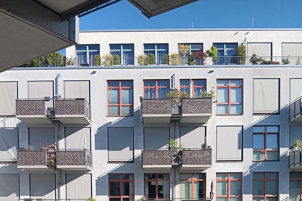 Esclusivo loft di 4 locali | ca. 165 m² | posto auto sotterraneo | balcone esposto a sud | centro di Francoforte