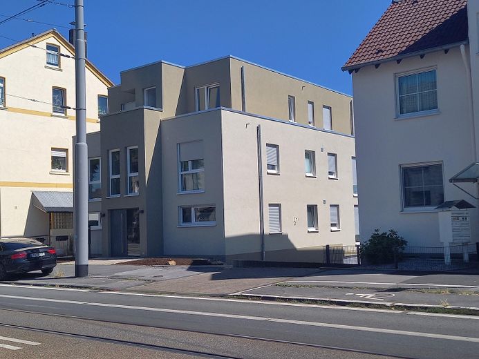 NEUWERTIGES MEHRFAMILIENHAUS IN BOCHUM-LINDEN – ATTRAKTIVE KAPITALANLAGE MIT 6 WOHNEINHEITEN – Straßenseite