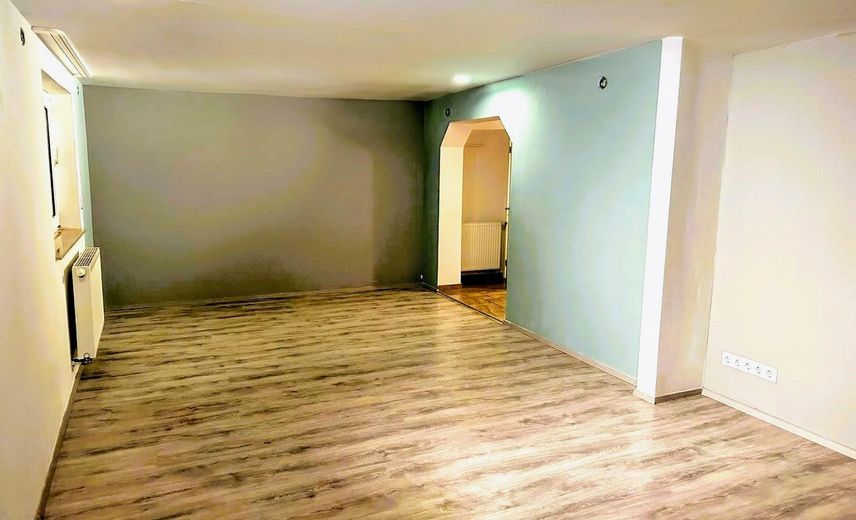 Schöne Wohngebäude mit zwei Wohnhäusern in Kaiserslautern-Erlenbach zum Verkauf – WZ / Links