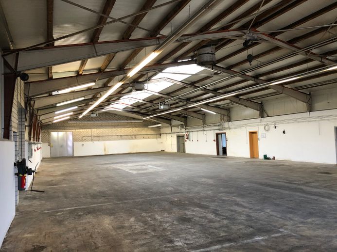 Lager/ Produktionshalle ( mit Büro ) – Halle 1 A