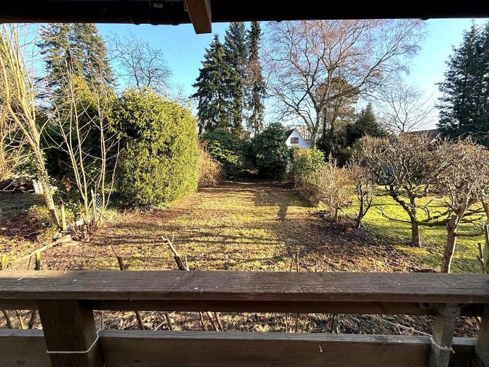 Großzügiger Garten