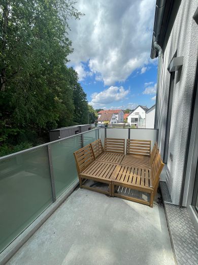 Design trifft Nachhaltigkeit: Exklusive 3-Zimmer-Neubauwohnung mit Kochinsel & PV-Anlage – Balkon 