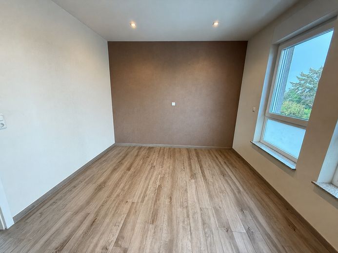 Provisionsfreies Traumhaftes Penthouse mit privater Dachterrasse und Fahrstuhl direkt in die Wohnung – Homeoffice