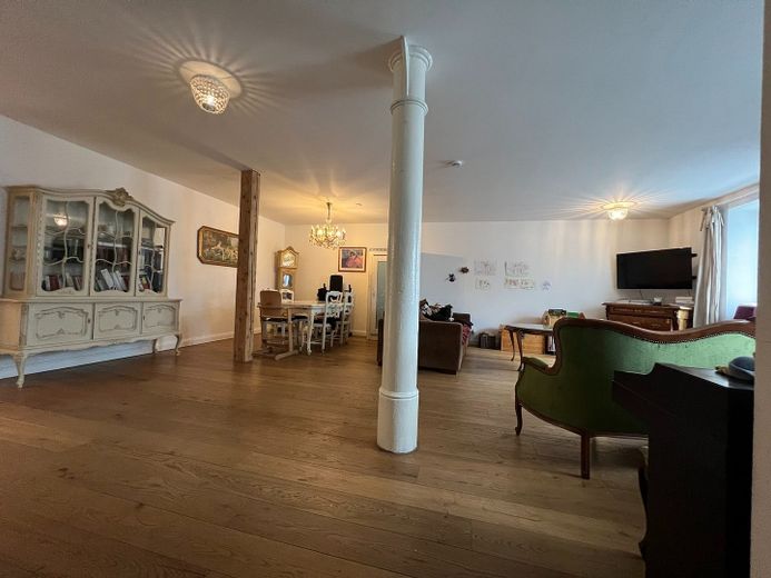 Wohnzimmer (46qm)