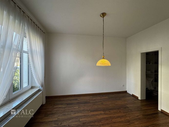 Im Kern von Nottuln - Idyllisches Einfamilienhaus mit historischen Akzenten – Wohnzimmer