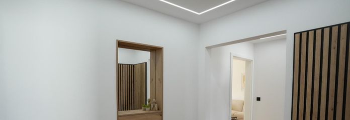 Morderne, sanierte 3 Zimmer Wohnung zum Erstbezug und Provisionsfrei – Flur
