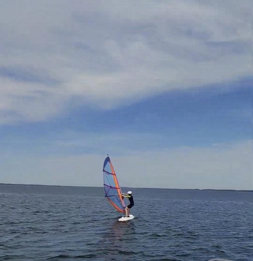 Effizienzhaus A am Kummerower See – Wärmepumpe, PV, Pool, Sauna & nah zum Hafen – Windsurfen