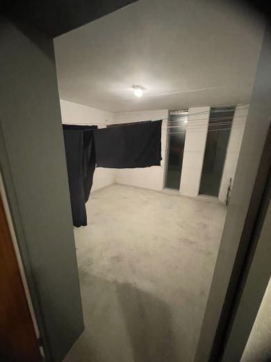 Von Privat sehr schöne & helle 2.5 ZKB in direkter Innenstadtlage – Foto 4