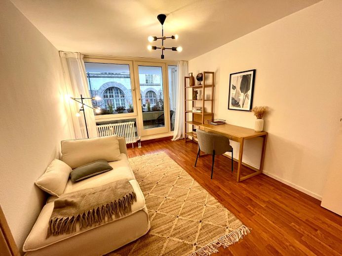 Zentrale Wohnung direkt an der LMU | Maxvorstadt | Perfekt für Familie oder WG (>3,8%) – Schlafzimmer 2 (vor Sanierung)