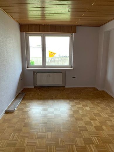 Ein- oder Zweifamilienhaus auf großzügigem Grundstück in zentraler Lage von Harsewinkel – EG Kind/ Büro