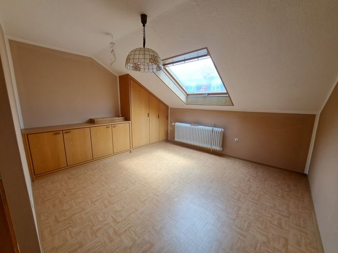 Flörsheim-OT, EFH + Nebengeb. – Foto 11