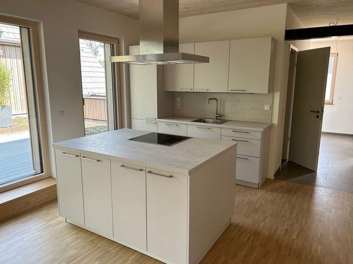 5-room apartment in an eco-friendly timber house – Küche