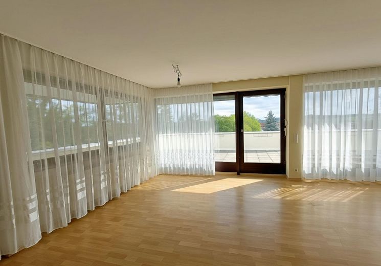 Trennung von Traumwohnung – Wohn- und Essbereich