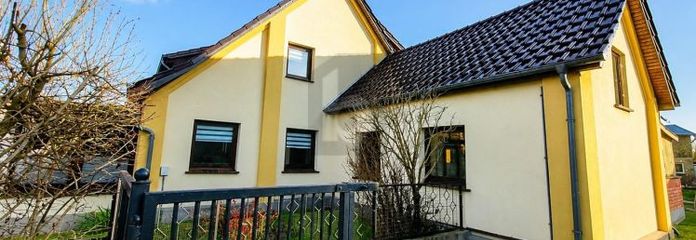 EIN ZUHAUSE IM GRÜNEN