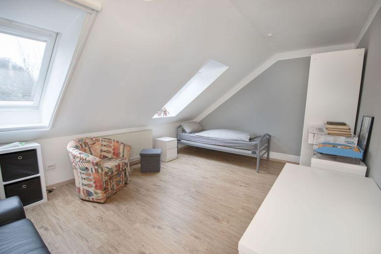 Gepflegtes Reihenendhaus mit fünf Zimmern und viel Platz – Itzehoe_AaronRiederStr_OG_01