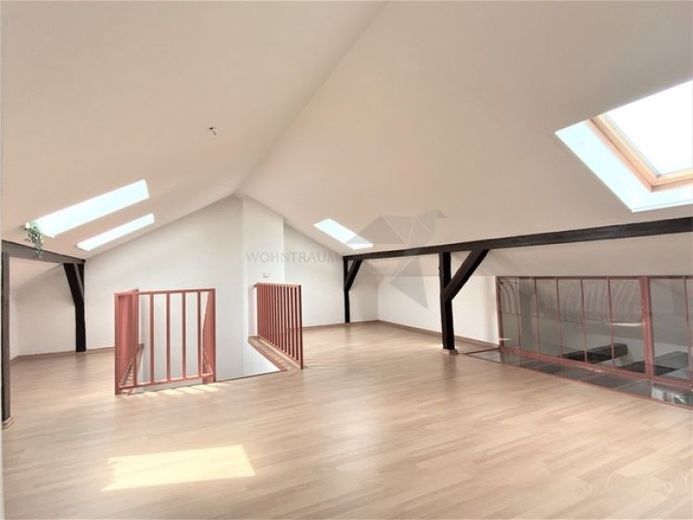 !! Angebot !! Charmante 3,5-Raum-Dachgeschoss-Maisonette mit Galerie in zentraler Lage von Zwickau – Foto 1
