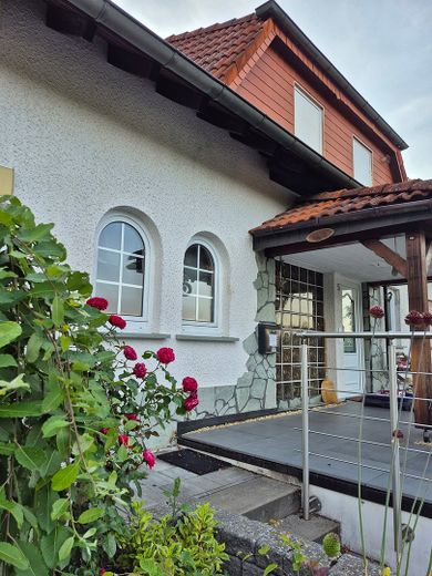 3,5 locali cucina bagno con giardino di 170 mq sauna e terrazza a Wächtersbach in affitto – Photo 1