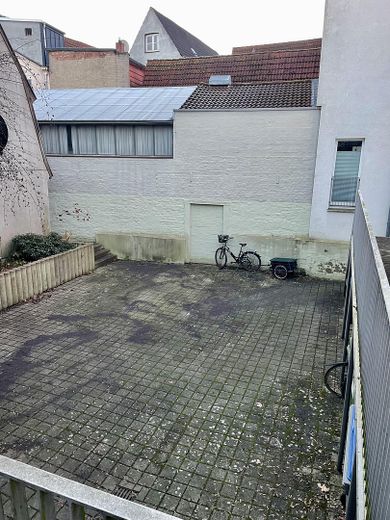 Kfz-Stellplatz Innenhof