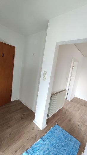 Flur Eingang, Links WC im EG
