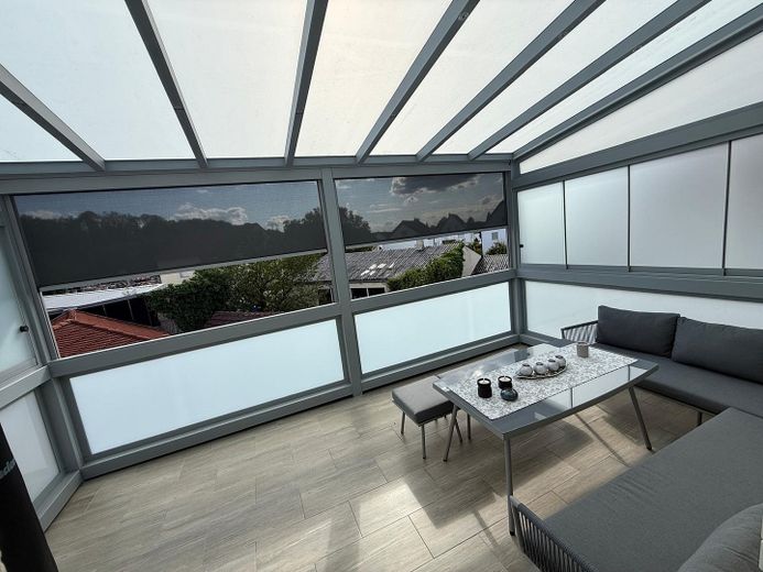 Light-filled detached house in an attractive residential area – Balkon