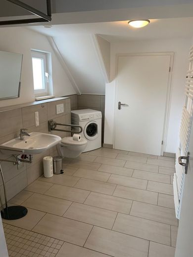 1-Familienwohnhaus mit barrierefreiem EG., nähe Zentrum – Bad EG. - www.immobilien-heise.de