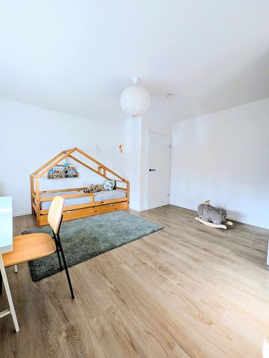 Exklusive Familienoase in naturnaher Lage – neuwertiges Wohnen auf höchstem Niveau – Kinderzimmer 2