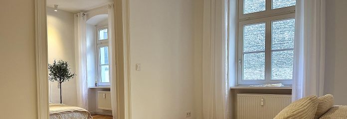 Bezugsfreie Altbauwohnung – frisch saniert in Berlin-Mitte