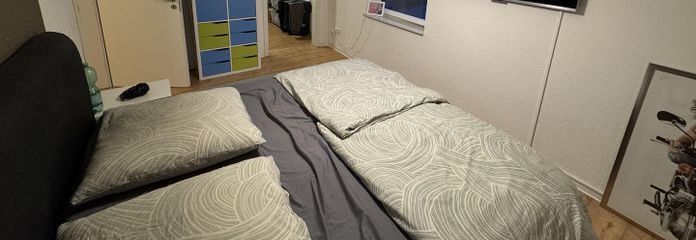 Eltern 1 mit blick auf Ankleid