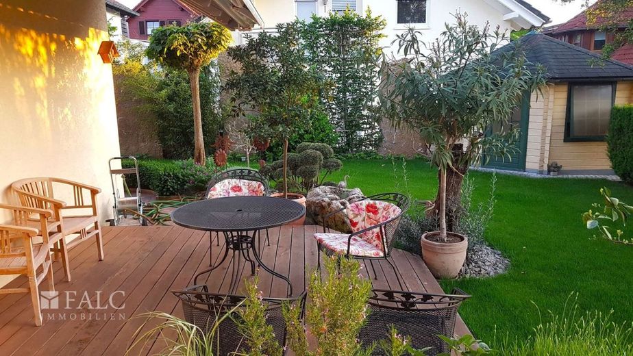 Stilvoll und viel Grün in Bad Rappenau - FALC Immobilien Heilbronn – Mit Gartenhaus ...